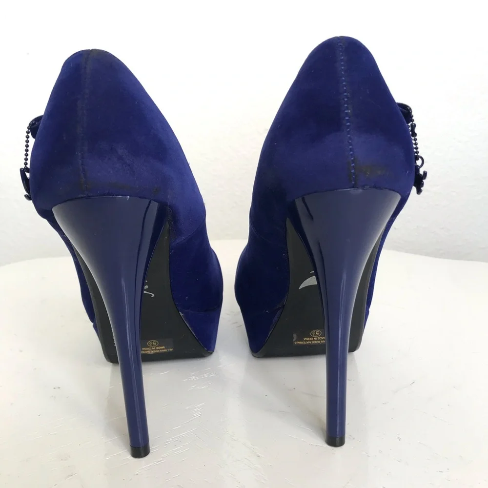 Sheikh 5.5 cool blue platform pumps